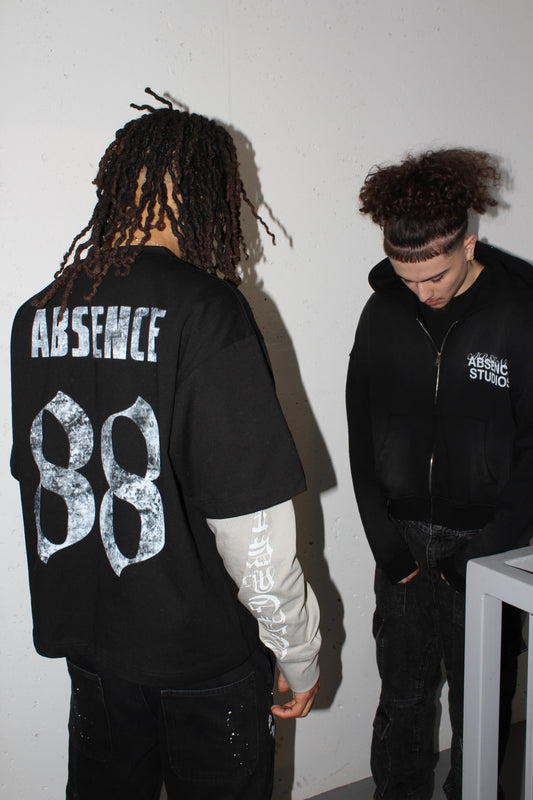 STAR STUDDED+ACADEMY LONG-SLEEVE